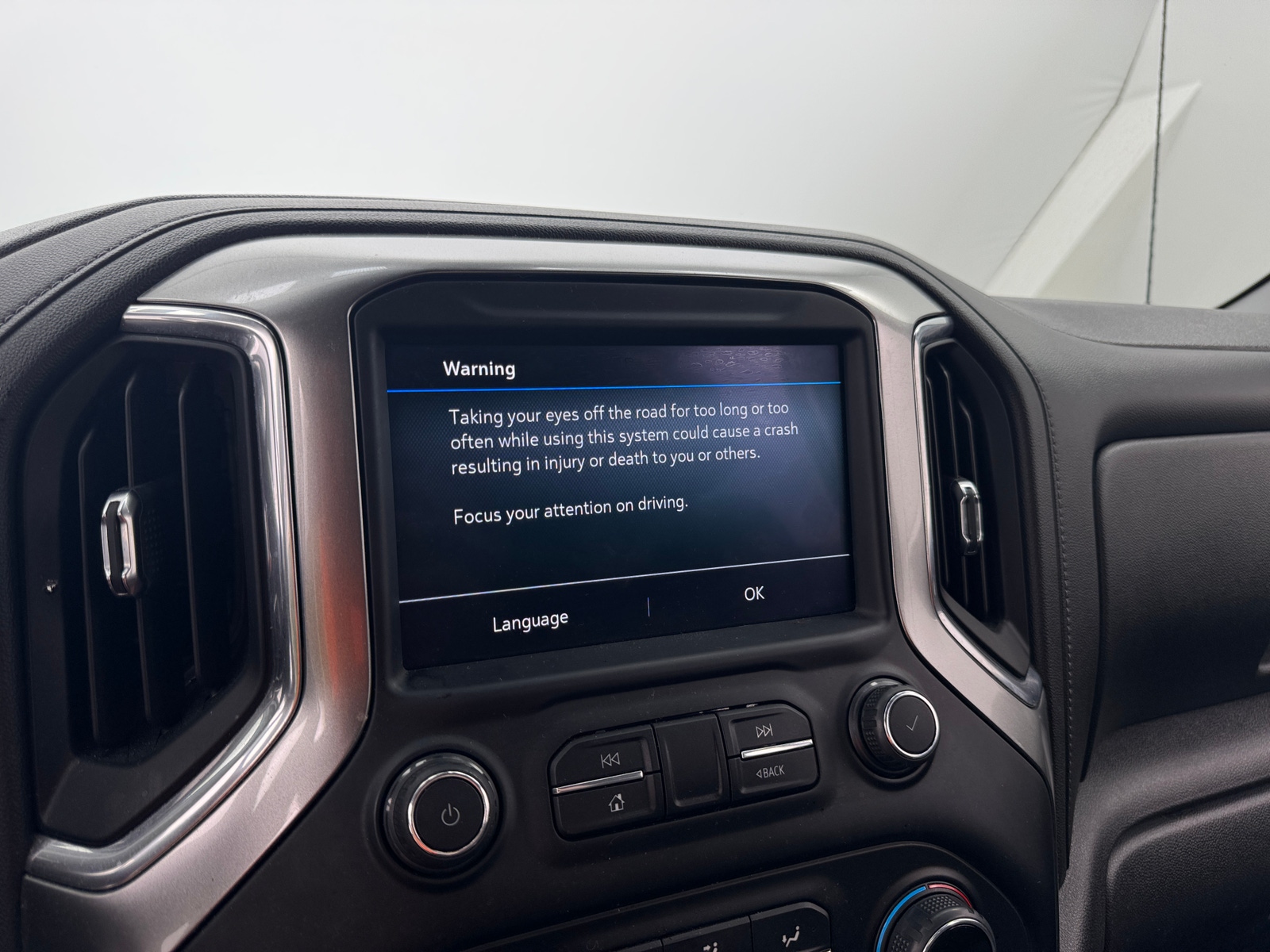 Thumbnail: 2020 Chevrolet Silverado 1500 - 4