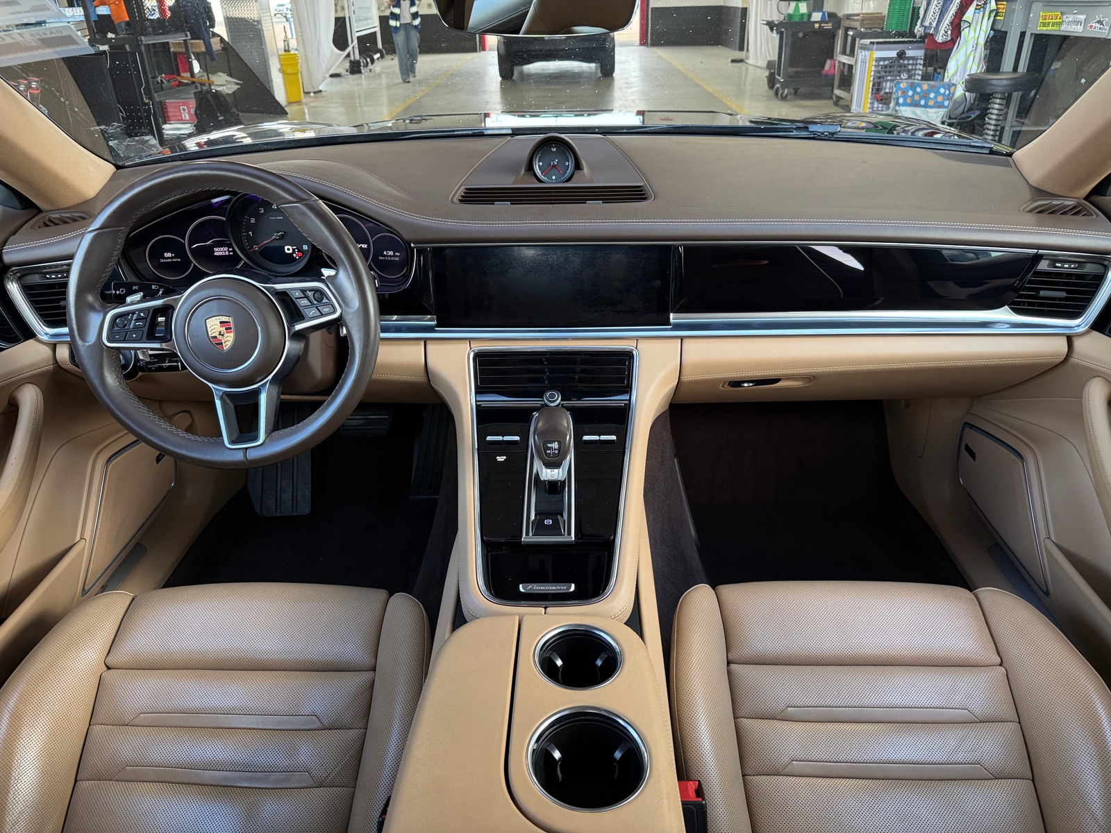 Thumbnail: 2017 Porsche Panamera - 3