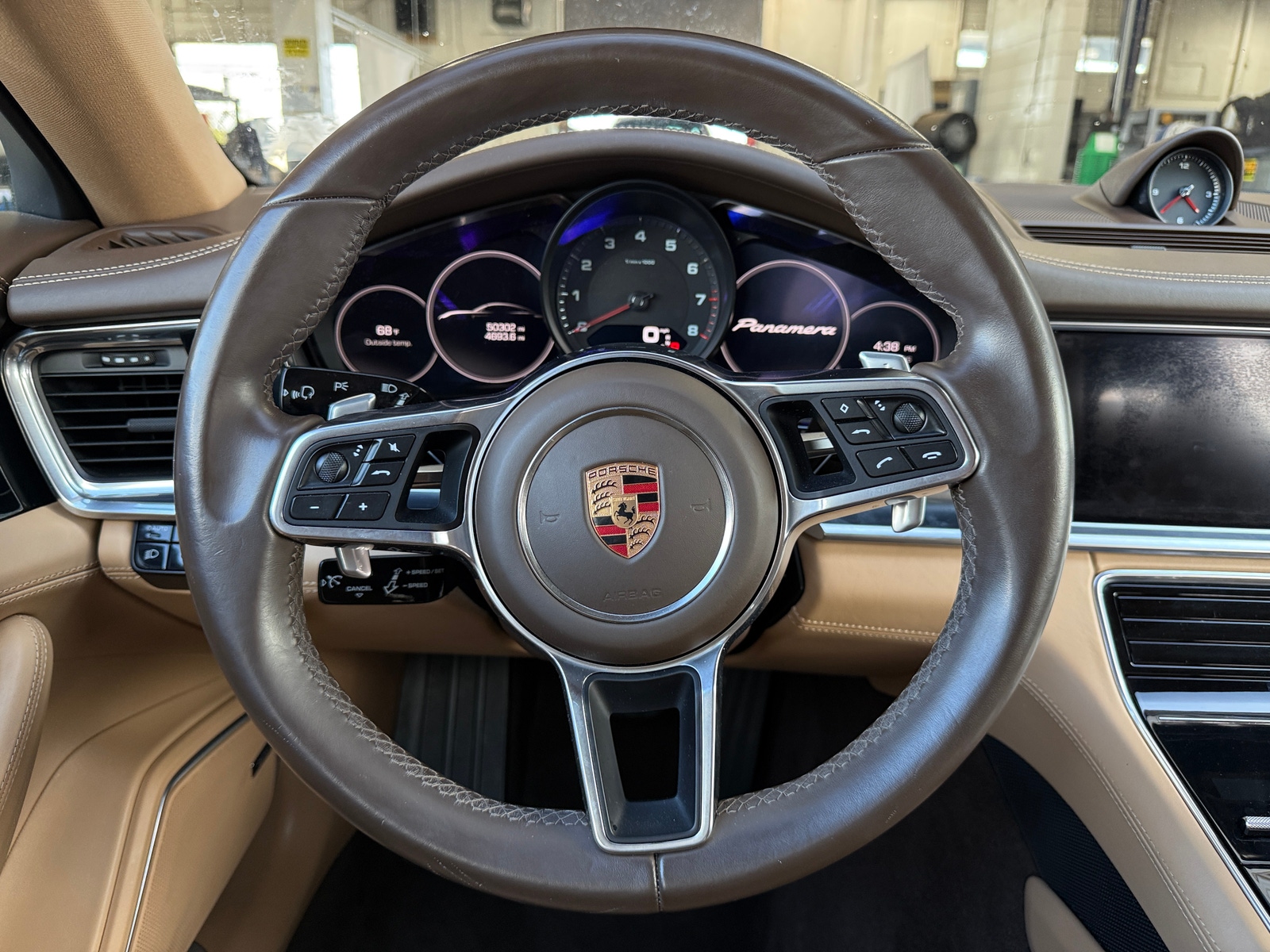Thumbnail: 2017 Porsche Panamera - 5