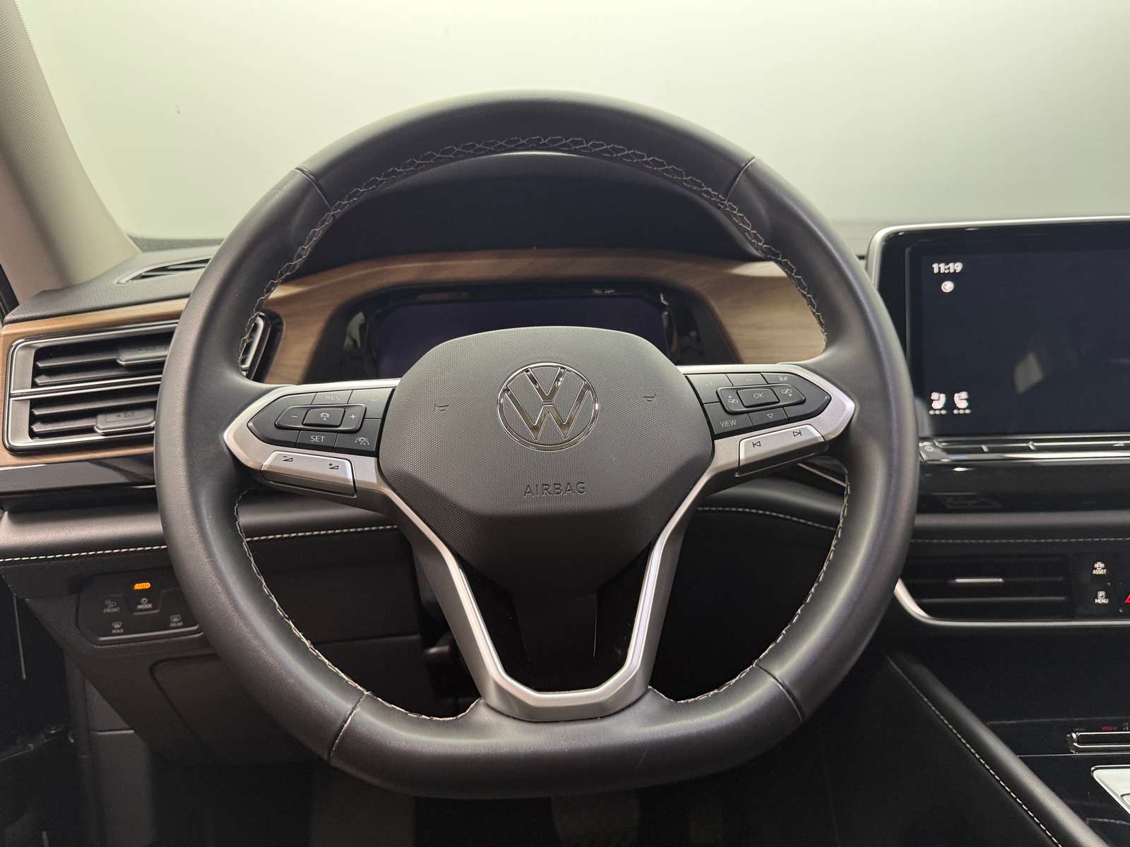 Thumbnail: 2025 Volkswagen Atlas - 4