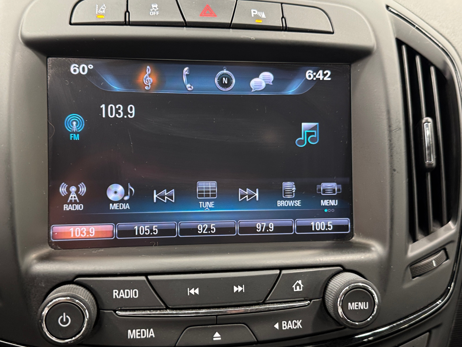 Thumbnail: 2017 Buick Regal - 3