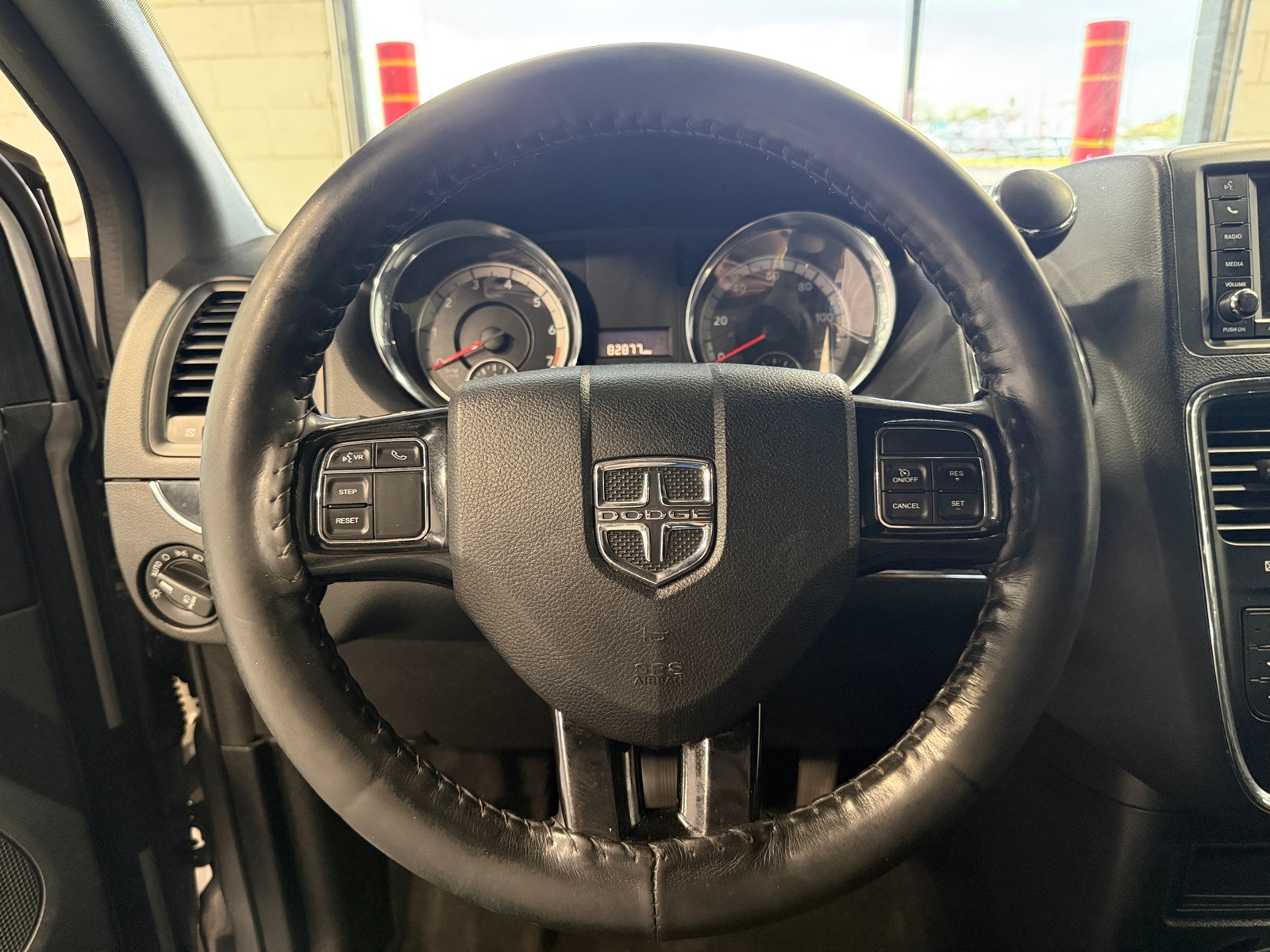 Thumbnail: 2018 Dodge Grand Caravan - 5