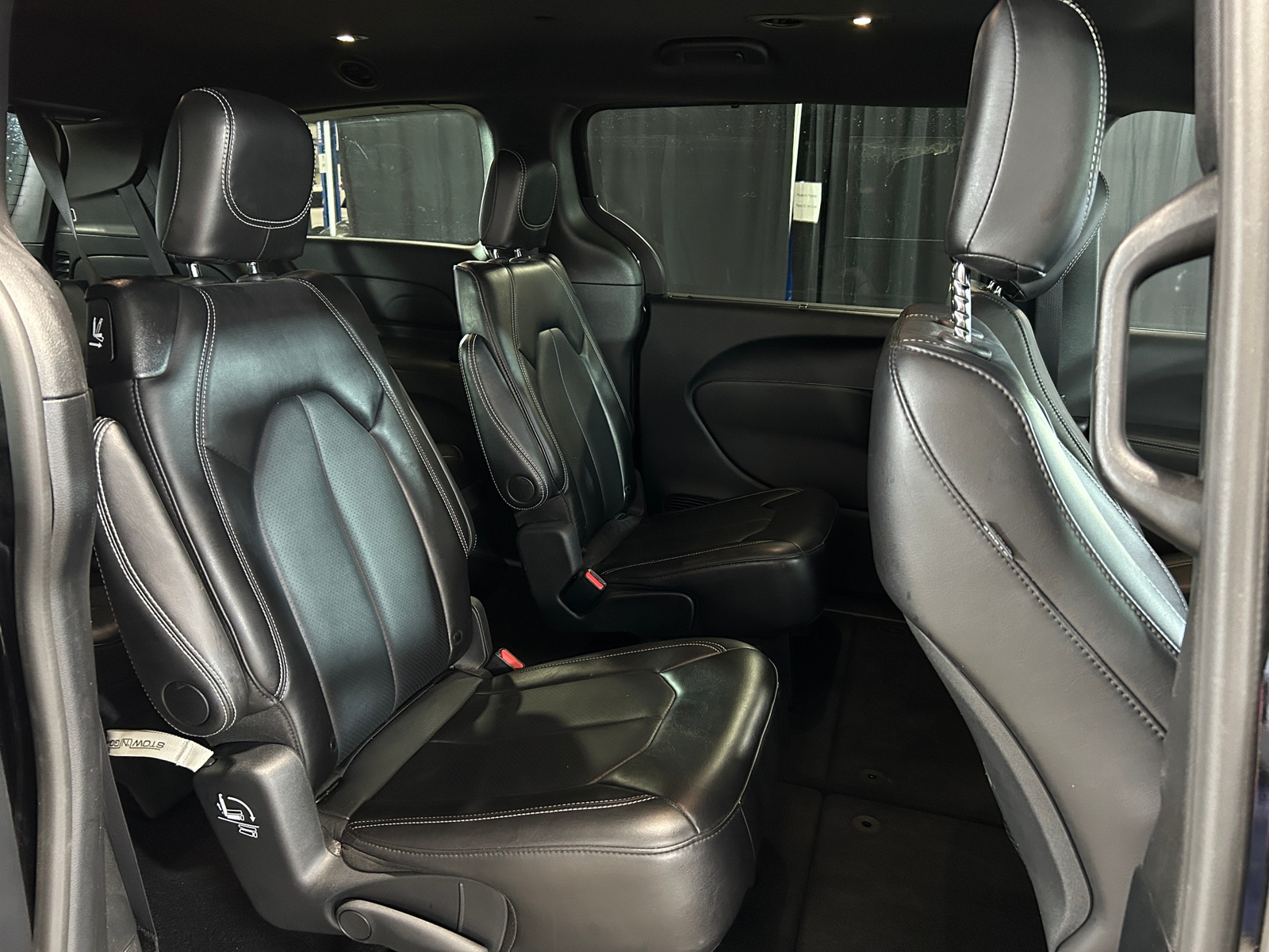 Thumbnail: 2025 Chrysler Pacifica - 5