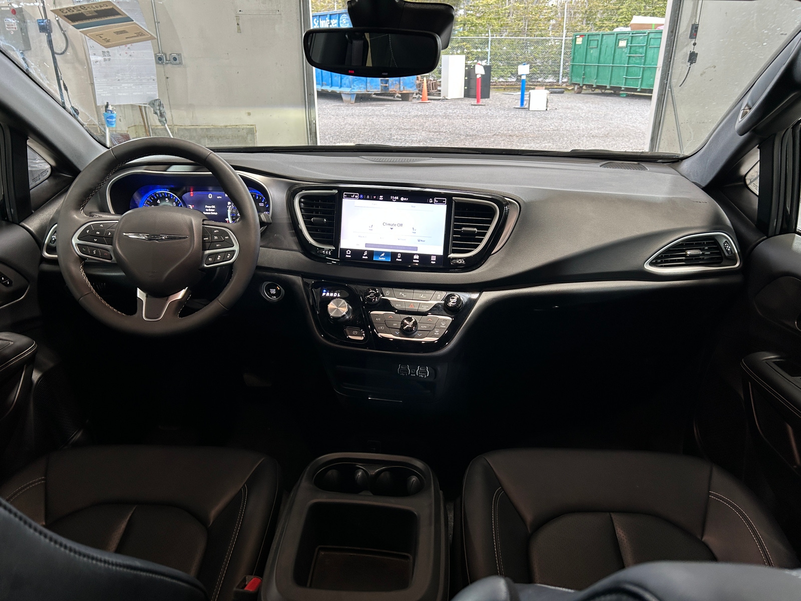 Thumbnail: 2025 Chrysler Pacifica - 2