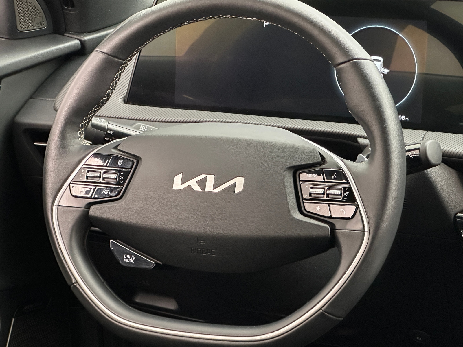 Thumbnail: 2023 Kia EV6 - 4
