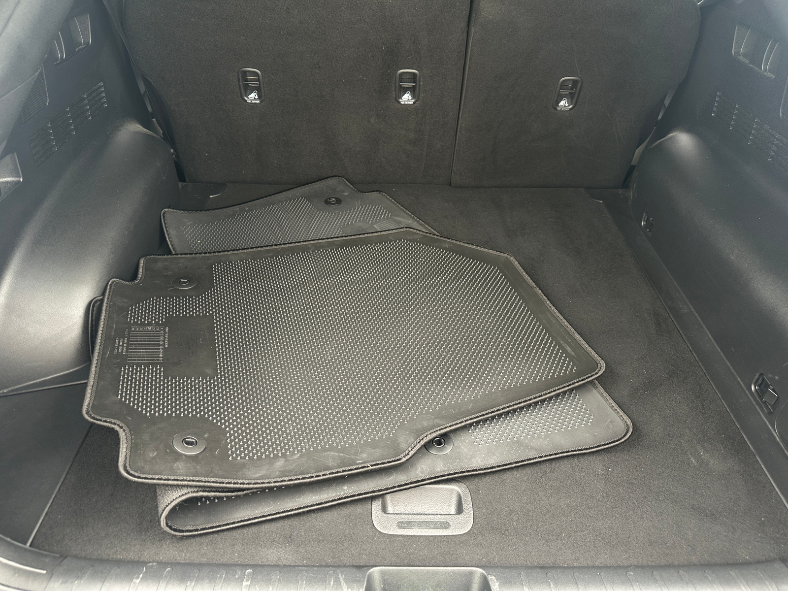 Thumbnail: 2023 Kia EV6 - 6