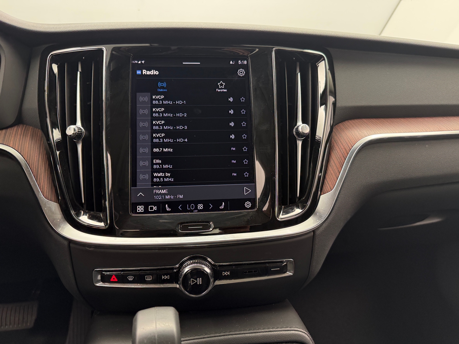 Thumbnail: 2023 Volvo S60 - 3