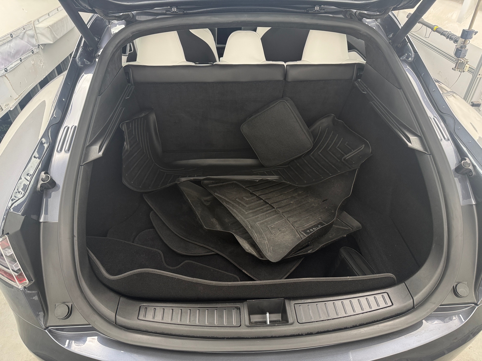 Thumbnail: 2019 Tesla Model S - 6