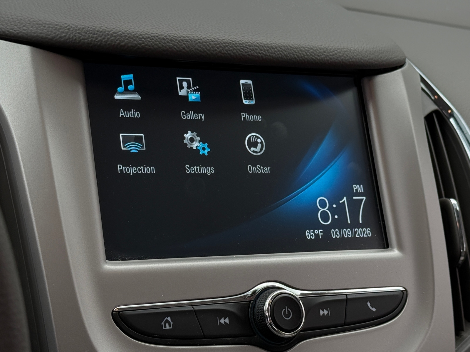 Thumbnail: 2018 Chevrolet Cruze - 4