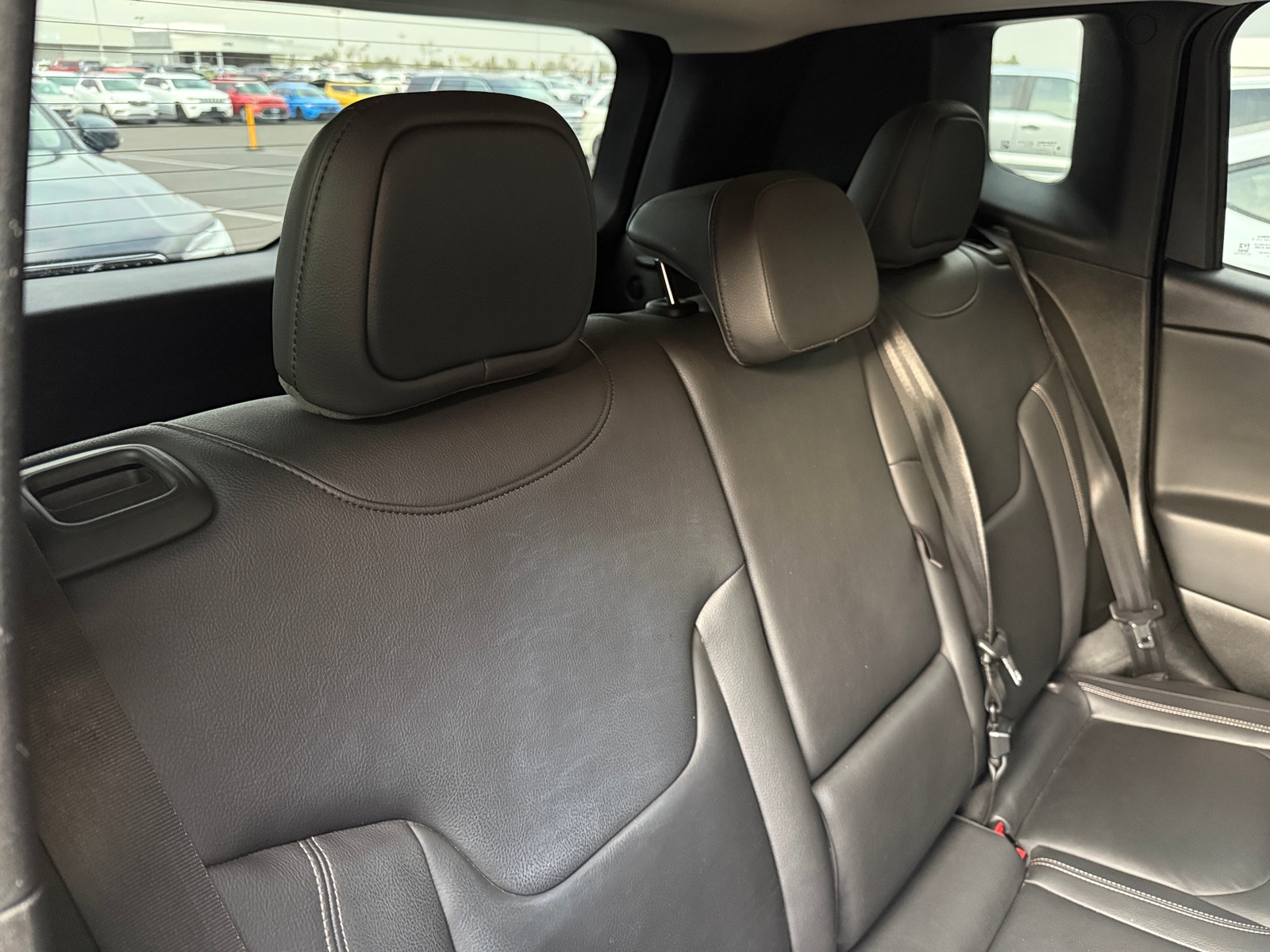 Thumbnail: 2017 Jeep Renegade - 5