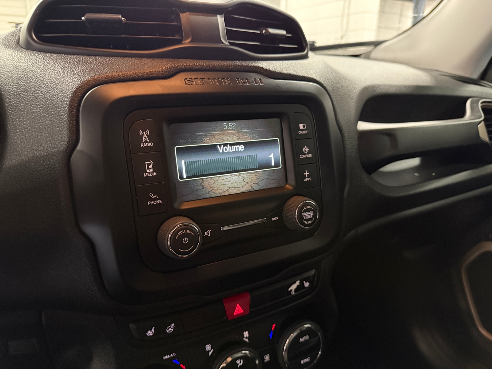 Thumbnail: 2017 Jeep Renegade - 3