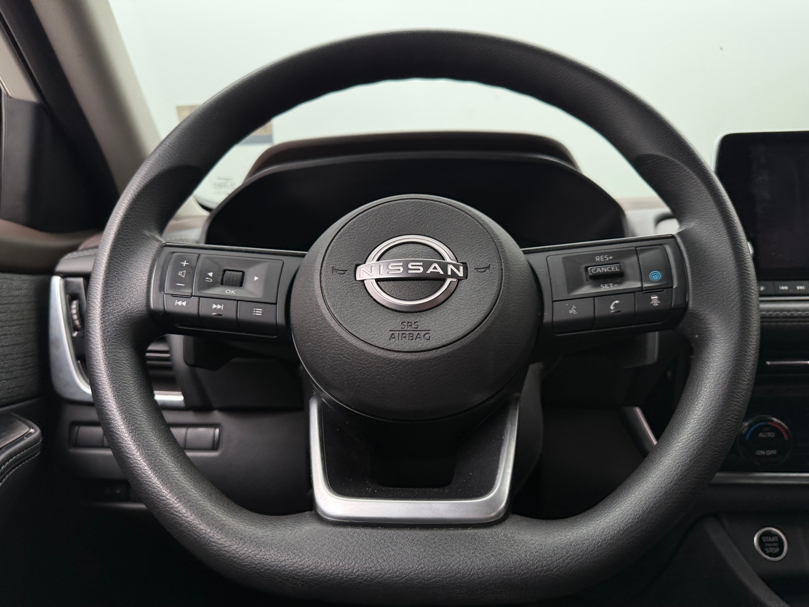 Thumbnail: 2023 Nissan Rogue - 5