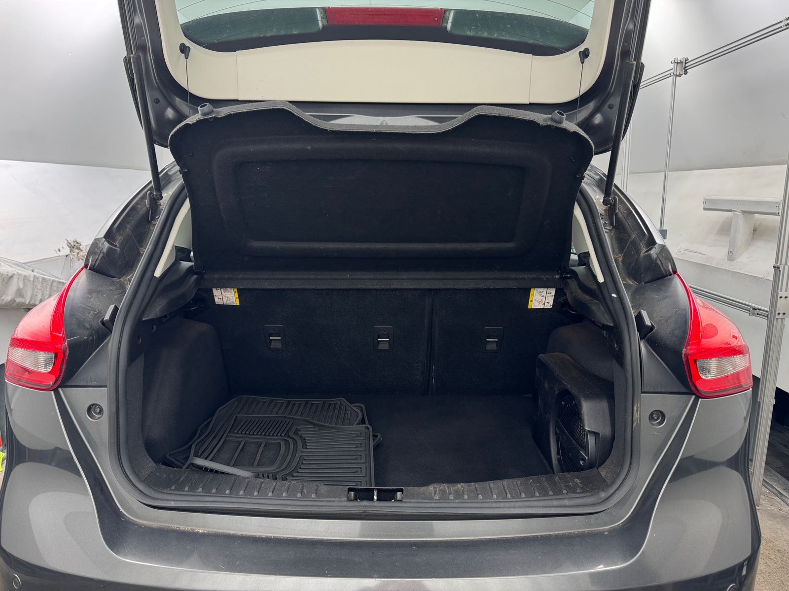 Thumbnail: 2017 Ford Focus - 7