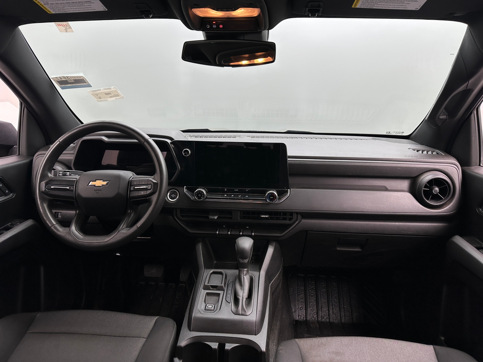 Thumbnail: 2023 Chevrolet Colorado - 3