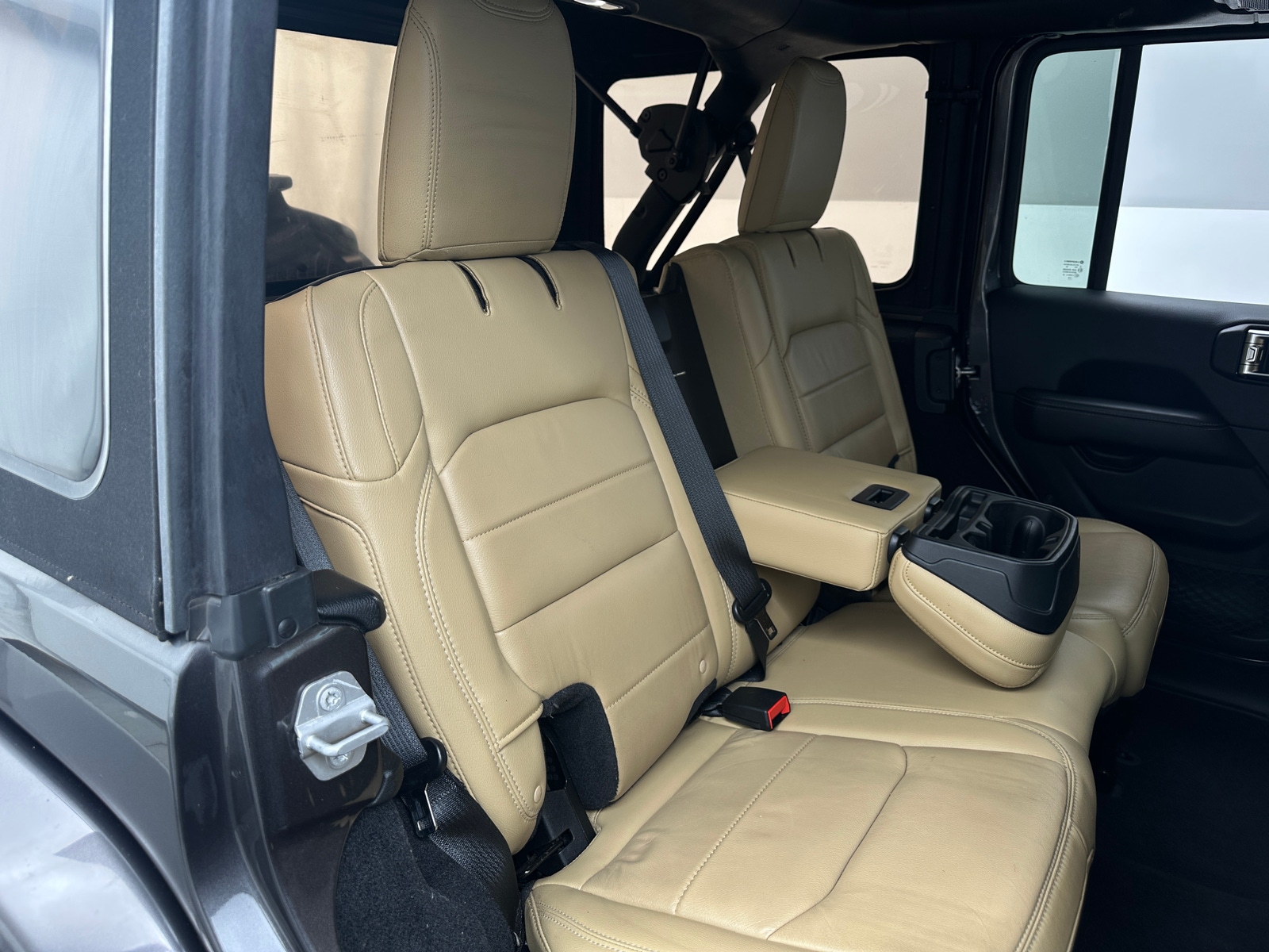 Thumbnail: 2018 Jeep Wrangler - 6