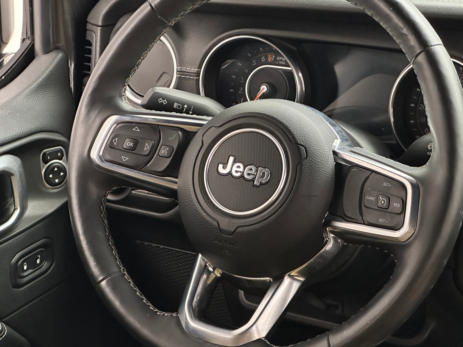 Thumbnail: 2018 Jeep Wrangler - 5