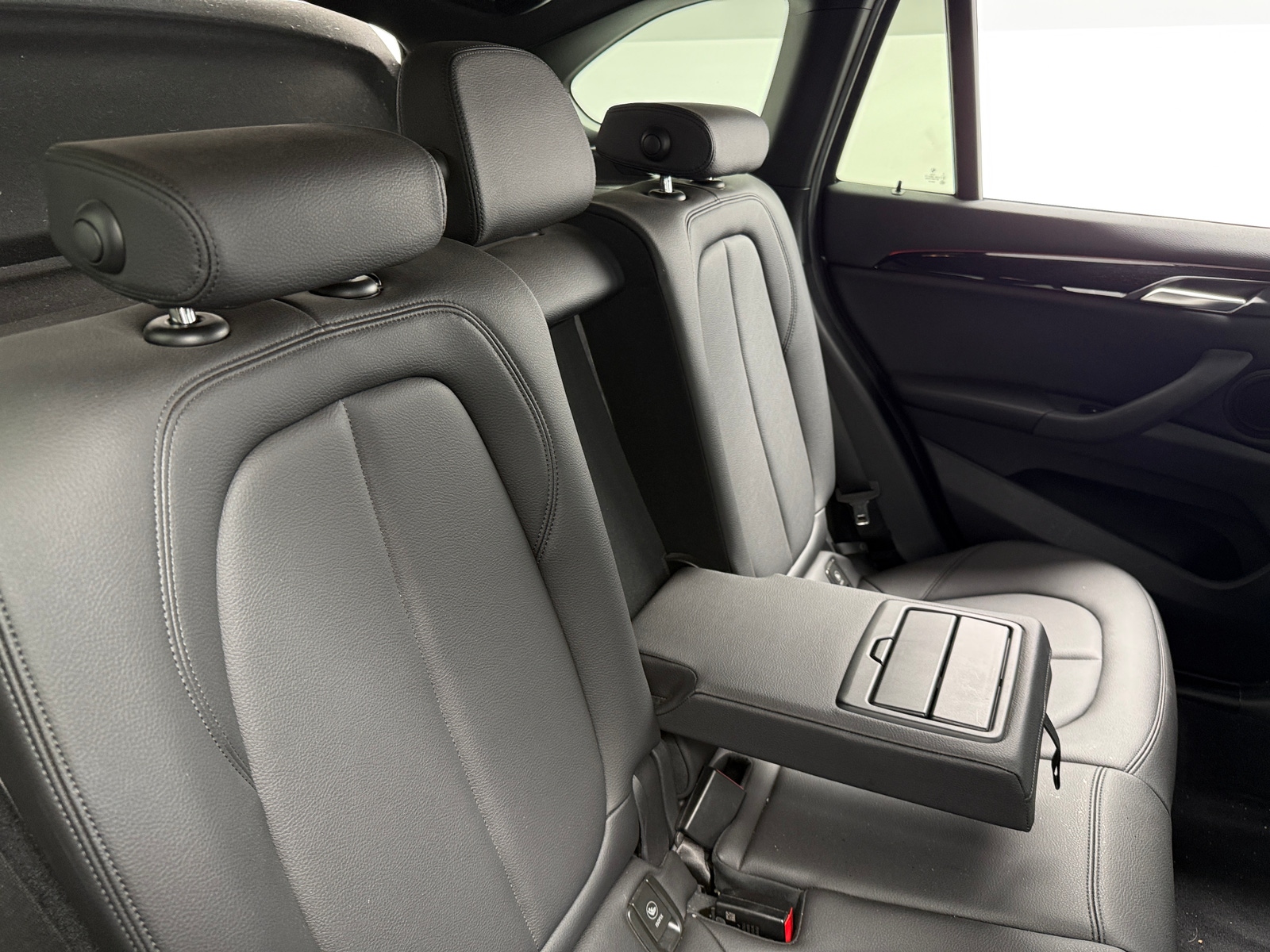 Thumbnail: 2019 BMW X1 - 6