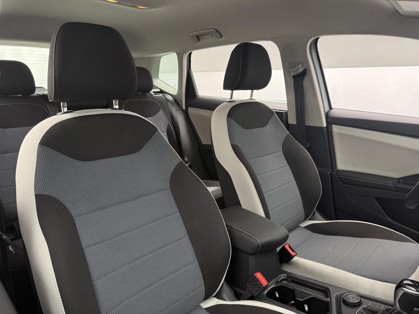 Thumbnail: 2025 Volkswagen Taos - 2