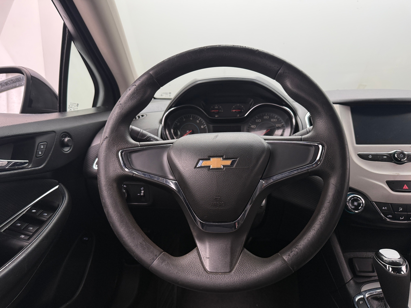 Thumbnail: 2018 Chevrolet Cruze - 5