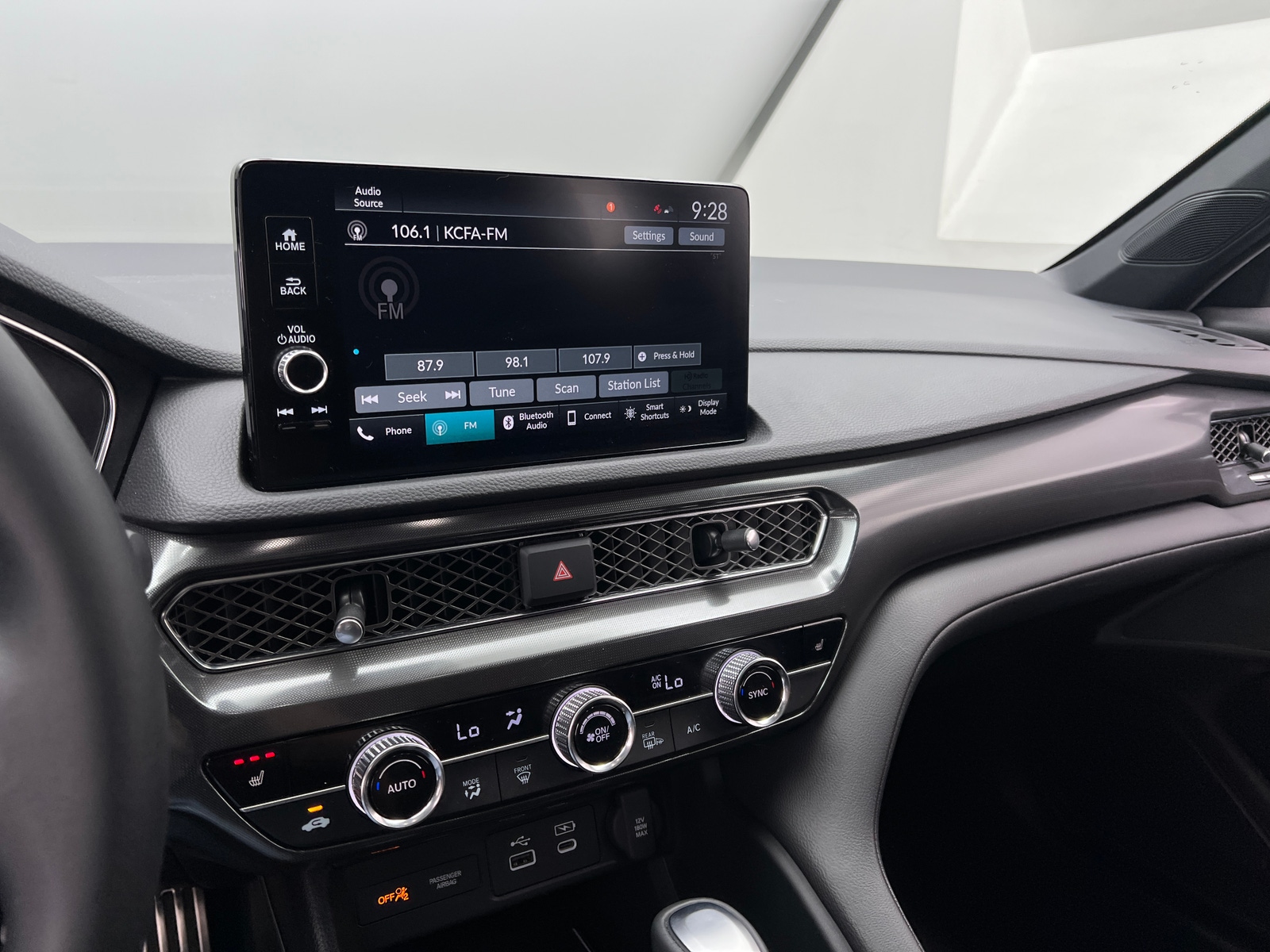 Thumbnail: 2025 Acura Integra - 3