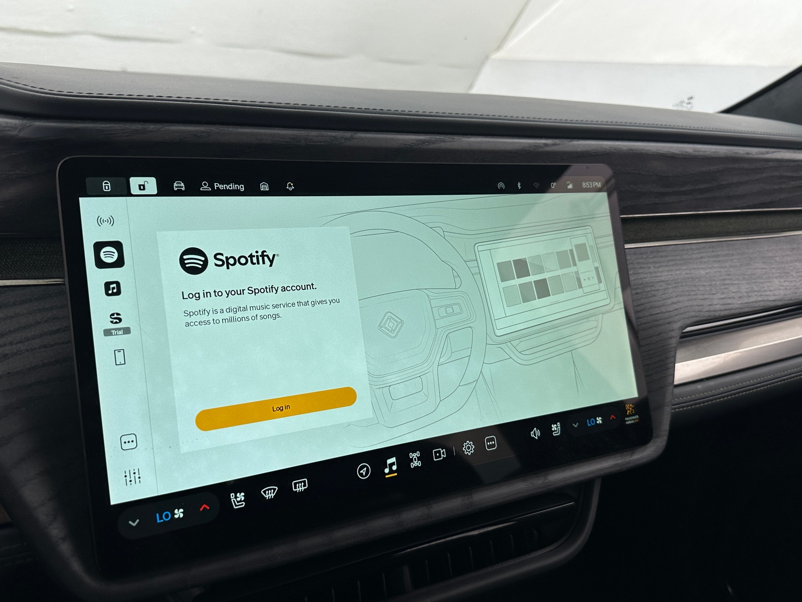 Thumbnail: 2022 Rivian R1T - 3