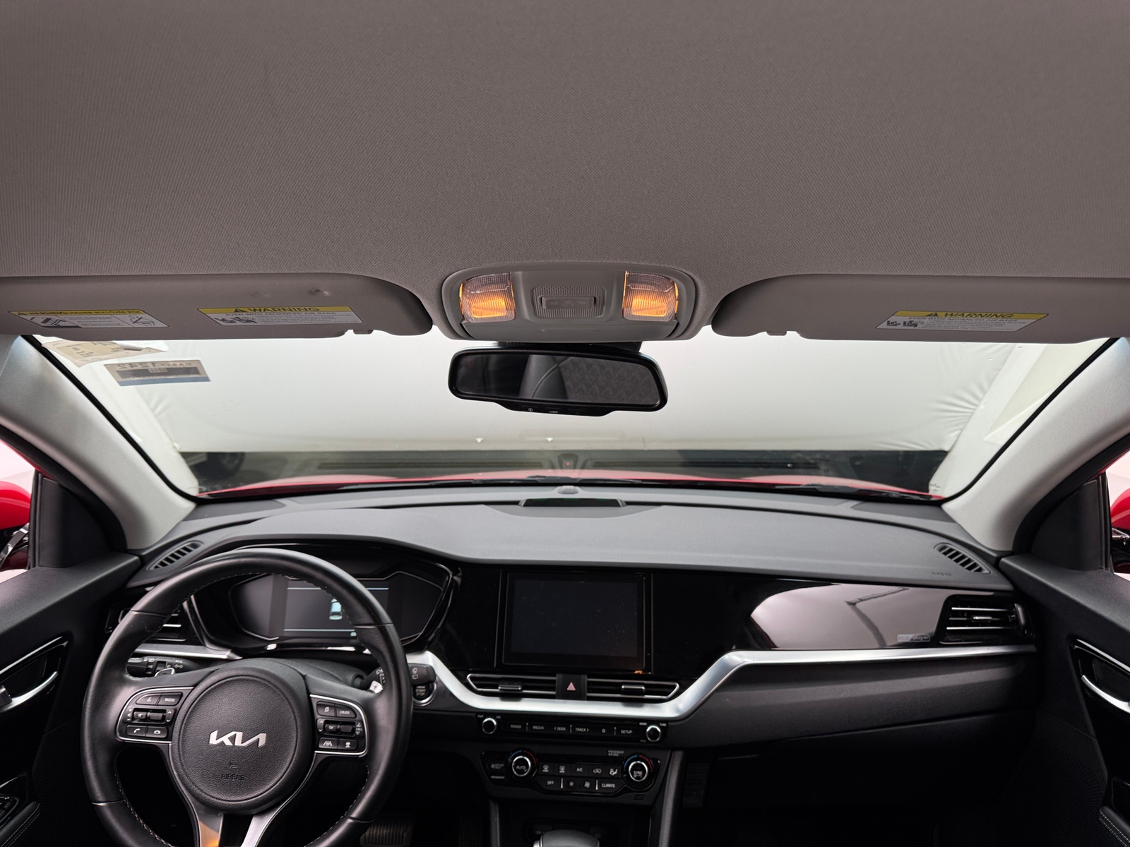 Thumbnail: 2022 Kia Niro - 2