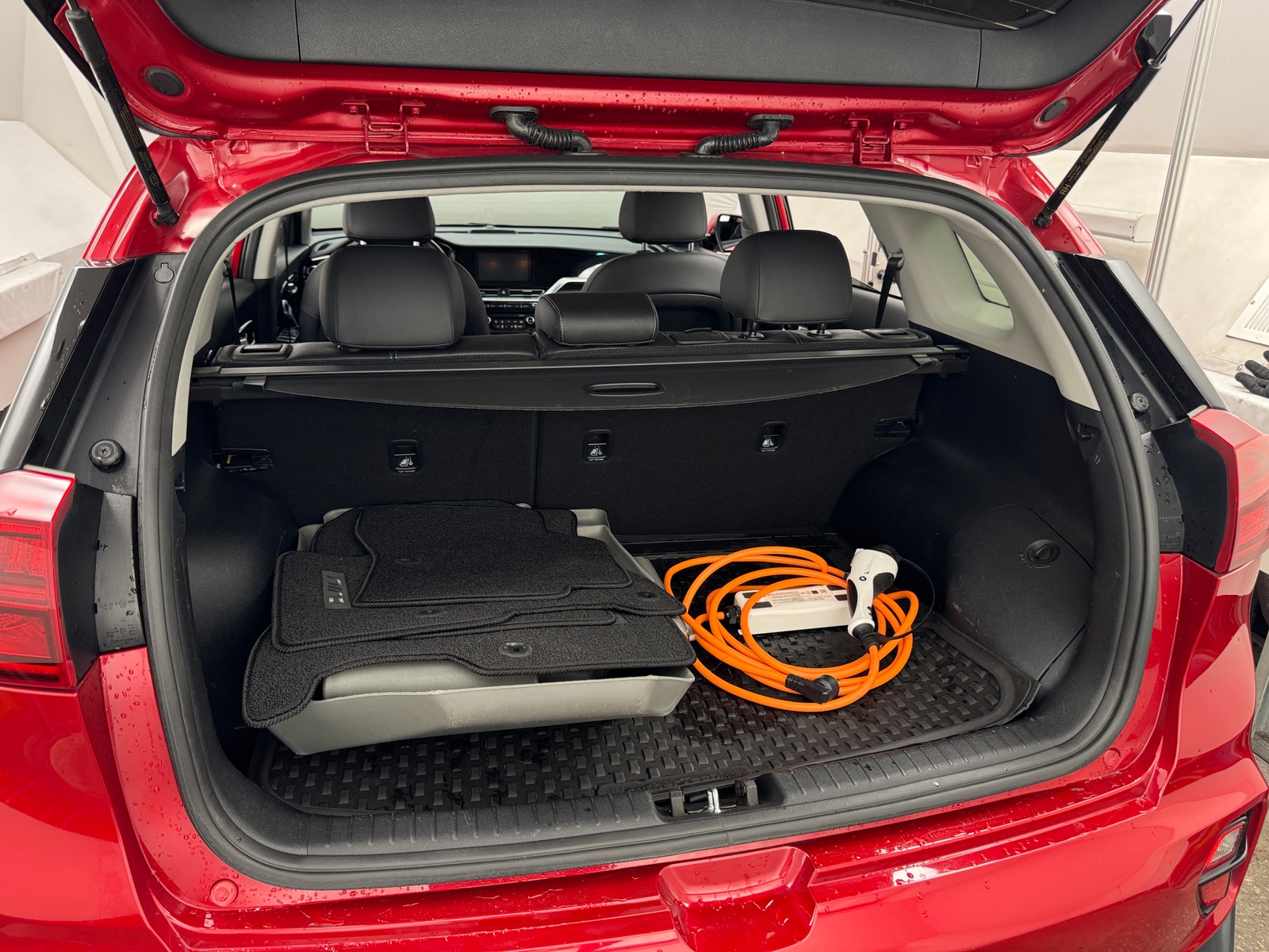 Thumbnail: 2022 Kia Niro - 6