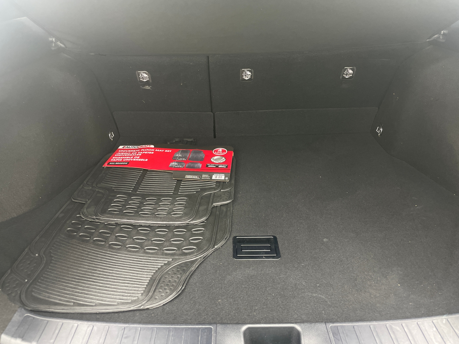 Thumbnail: 2016 Toyota Prius - 7