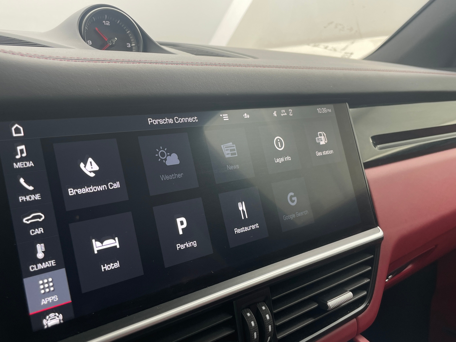 Thumbnail: 2020 Porsche Cayenne - 3