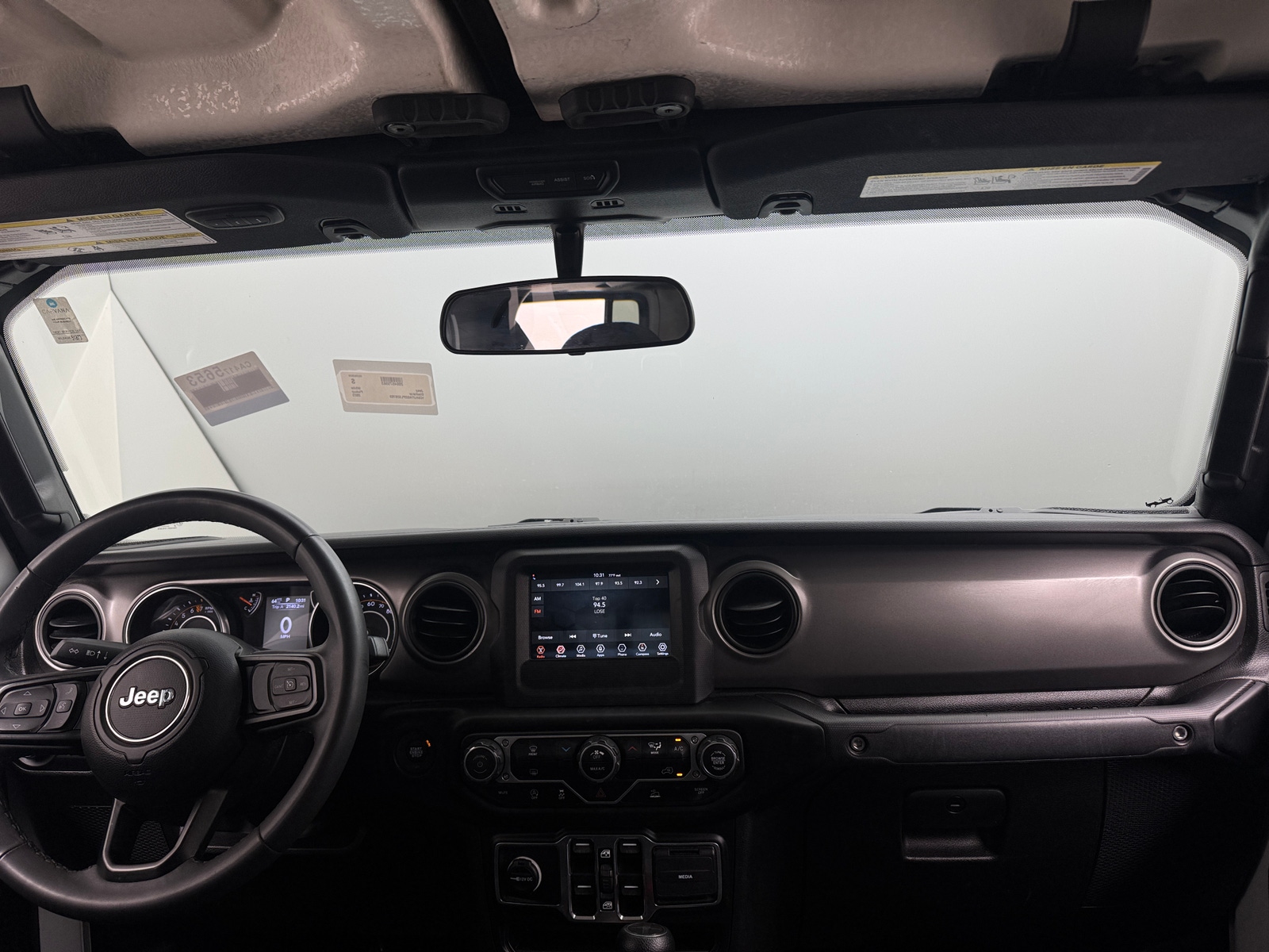 Thumbnail: 2023 Jeep Gladiator - 3