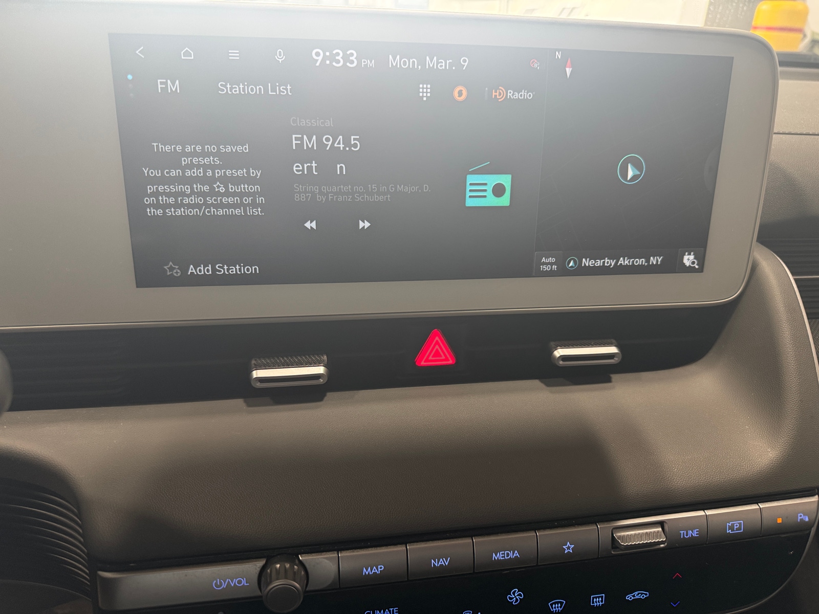 Thumbnail: 2022 Hyundai Ioniq 5 - 4