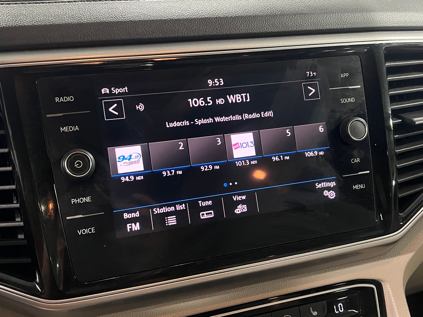 Thumbnail: 2018 Volkswagen Atlas - 3