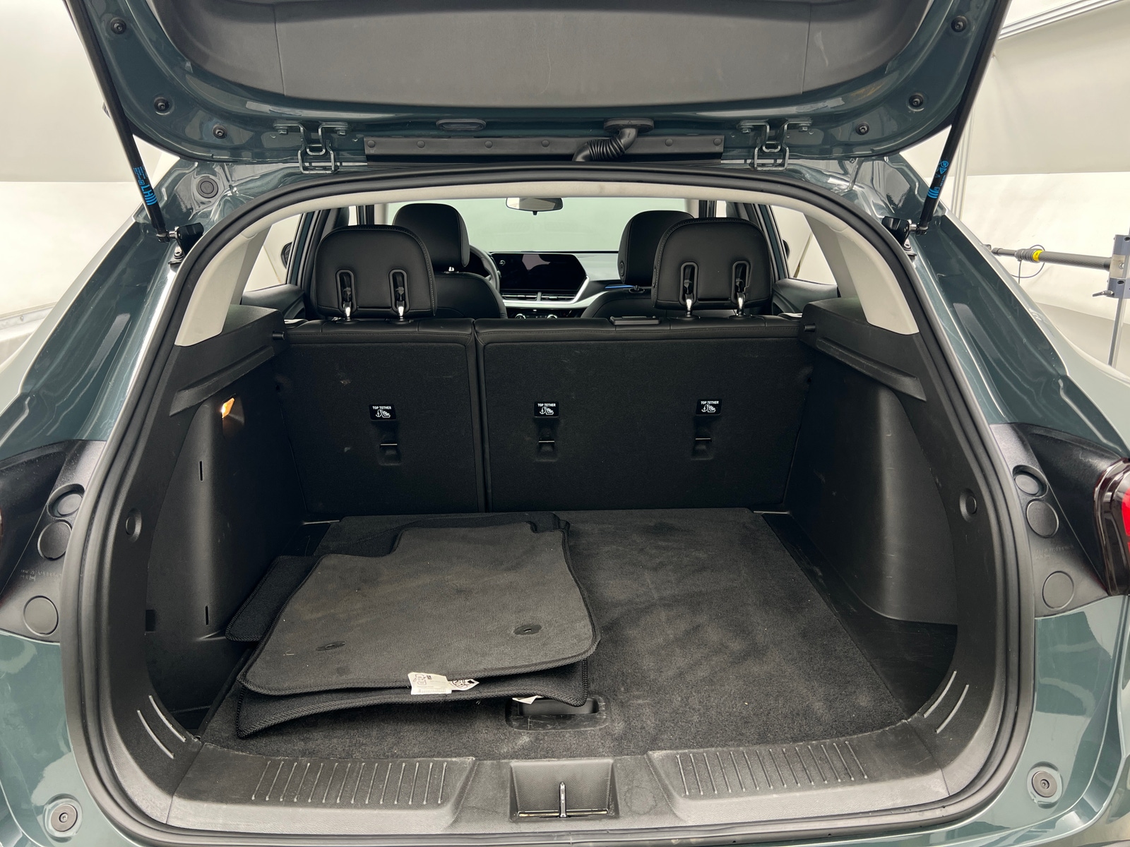 Thumbnail: 2025 Chevrolet Trax - 7