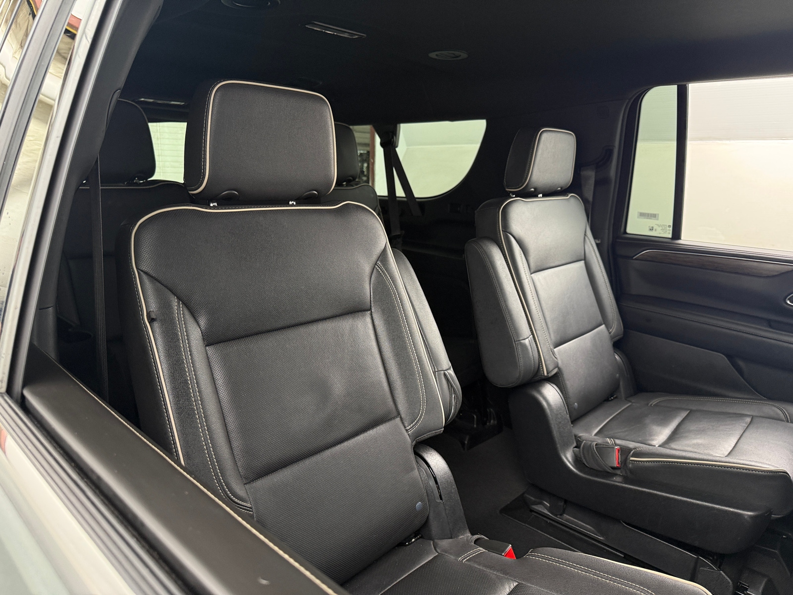 Thumbnail: 2023 Chevrolet Suburban - 5