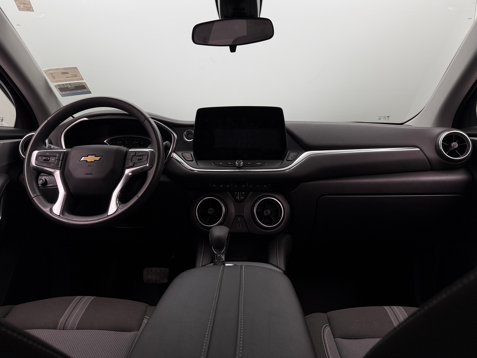 Thumbnail: 2023 Chevrolet Blazer - 3