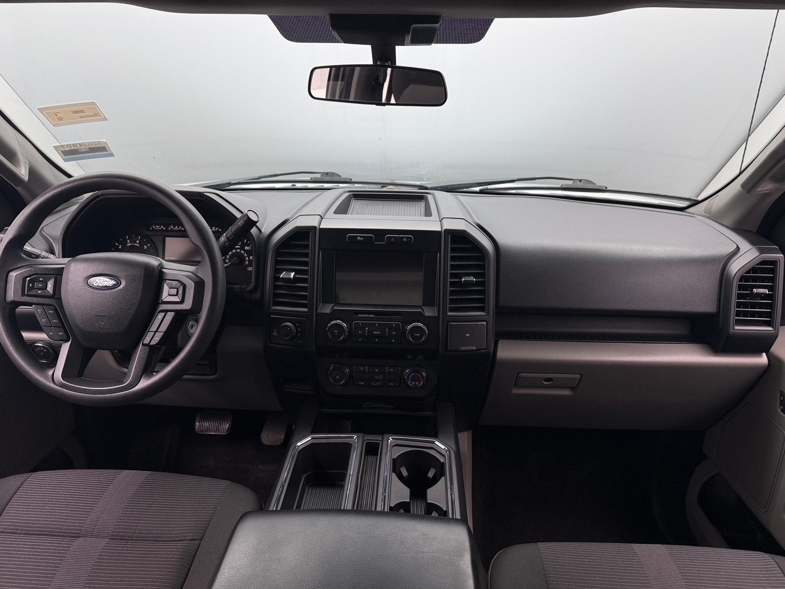 Thumbnail: 2020 Ford Econoline - 3