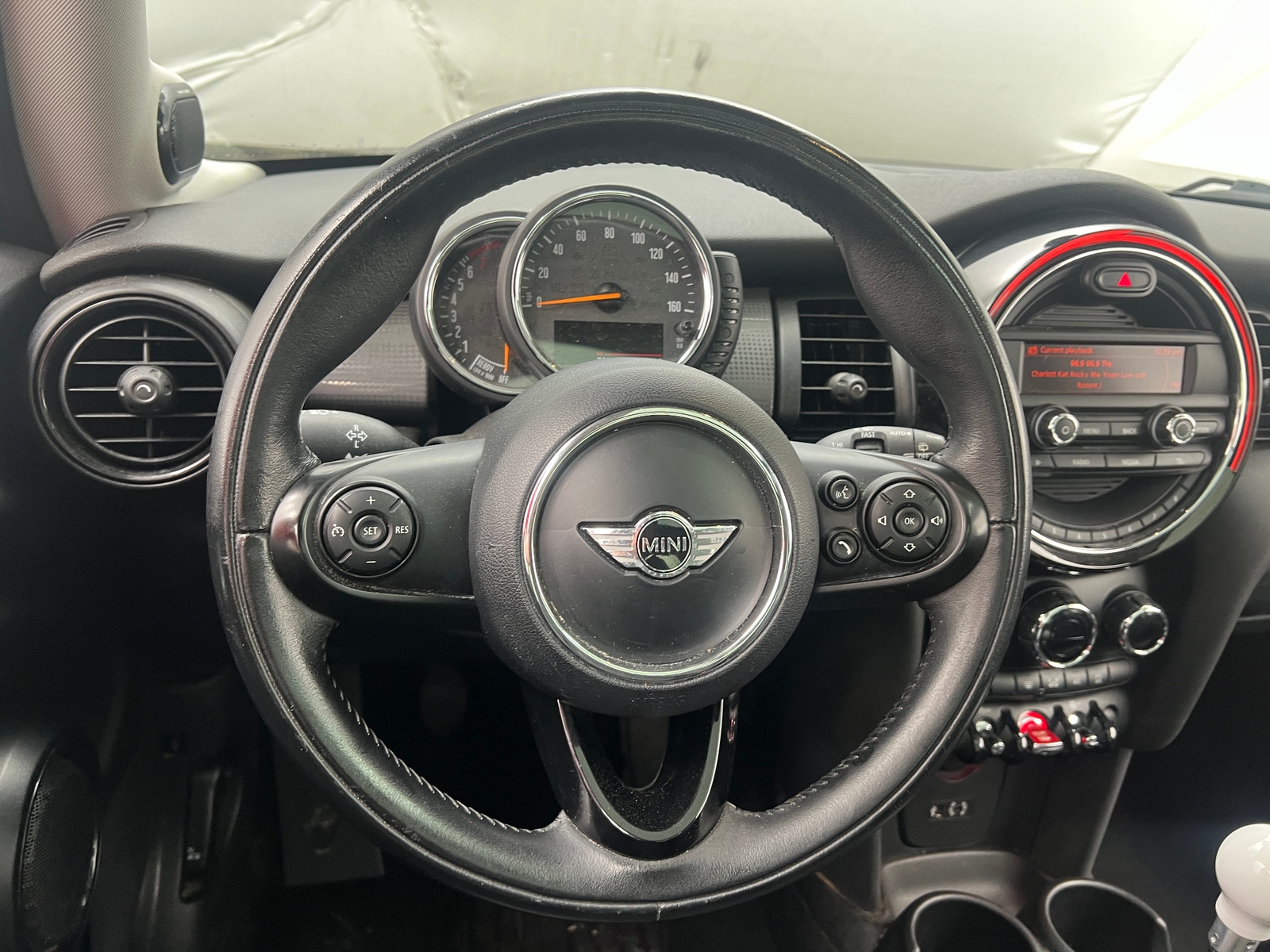 Thumbnail: 2015 MINI Cooper Hardtop - 4