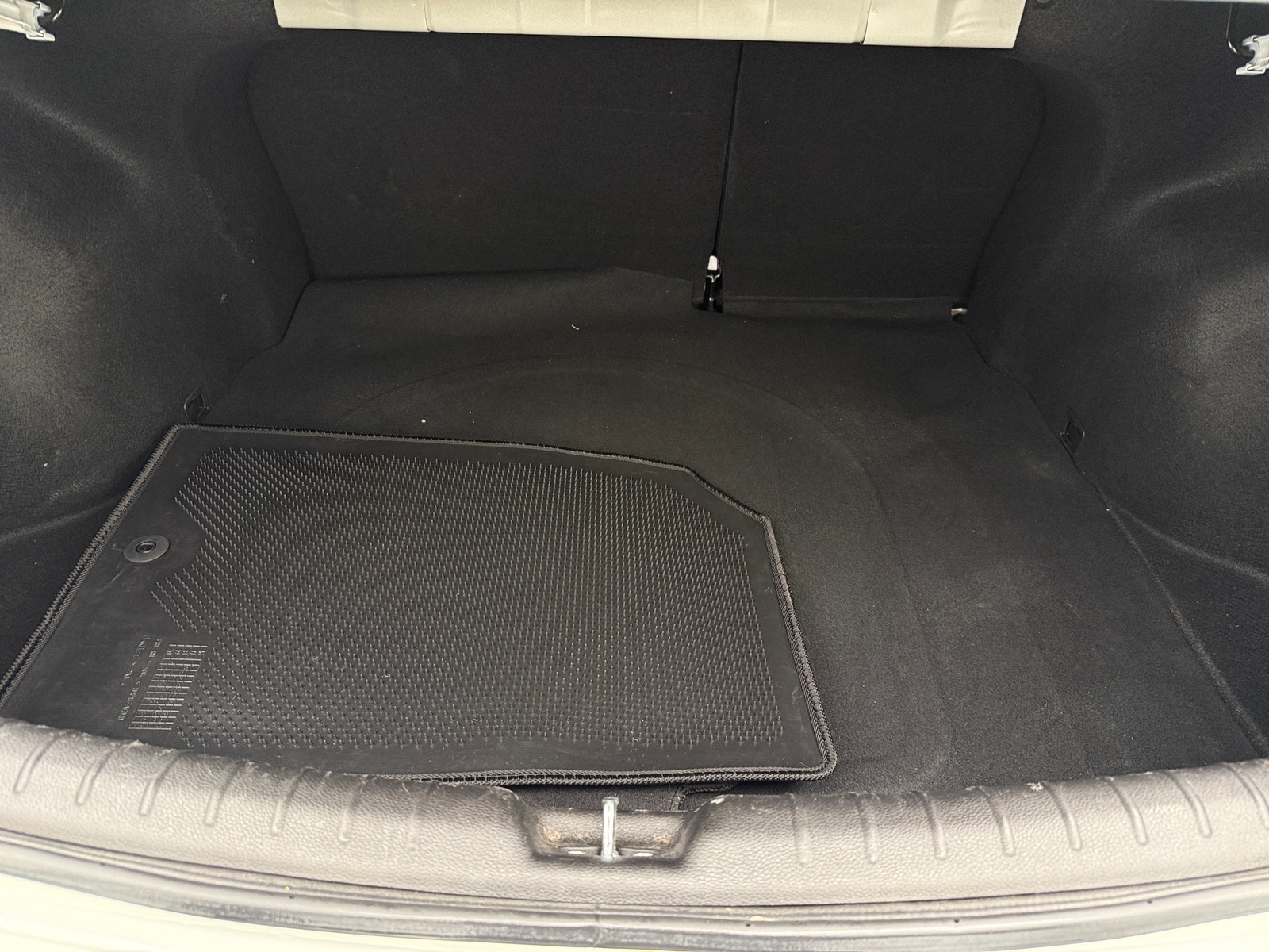 Thumbnail: 2023 Kia Rio - 7