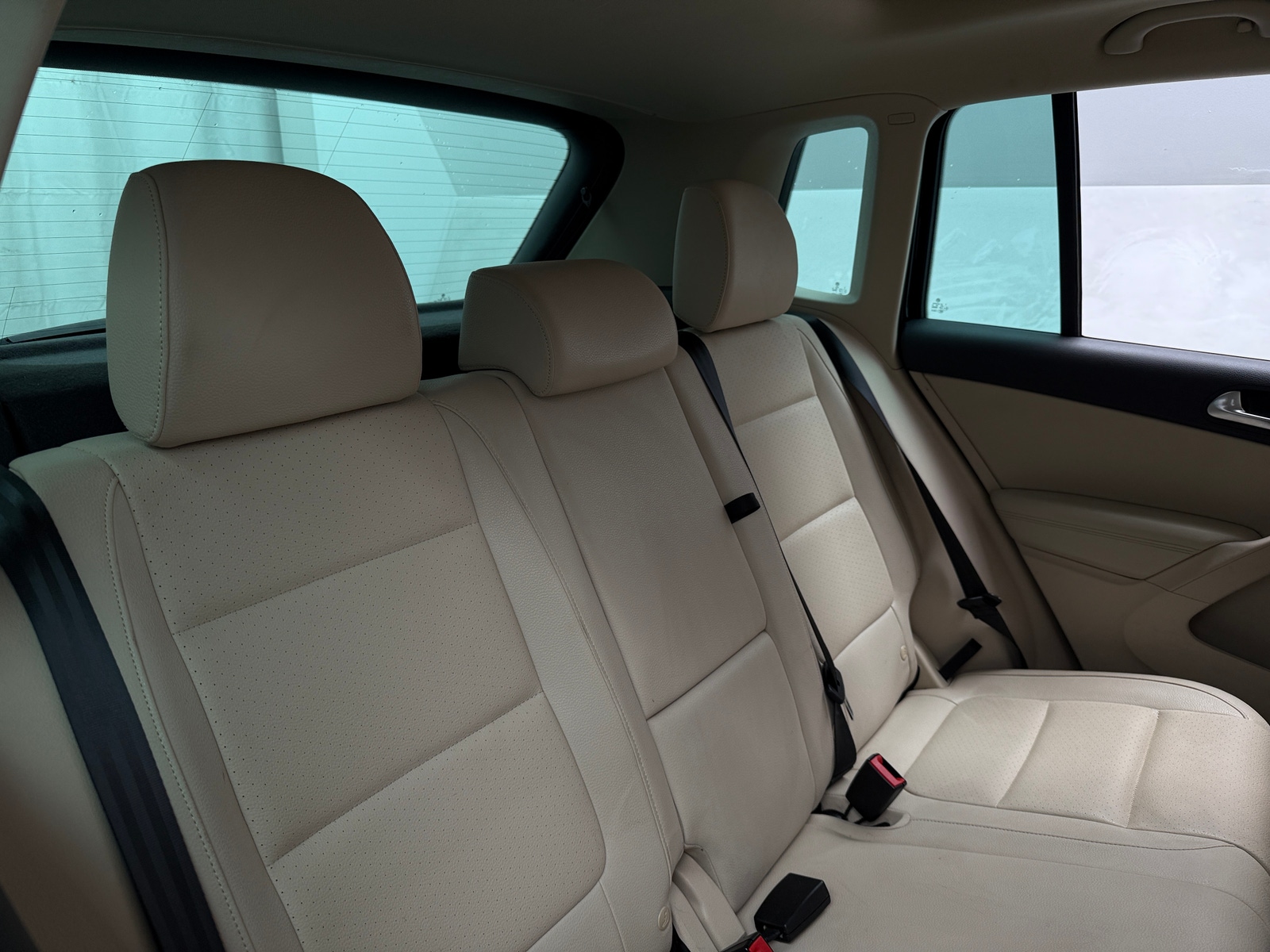 Thumbnail: 2017 Volkswagen Tiguan - 5