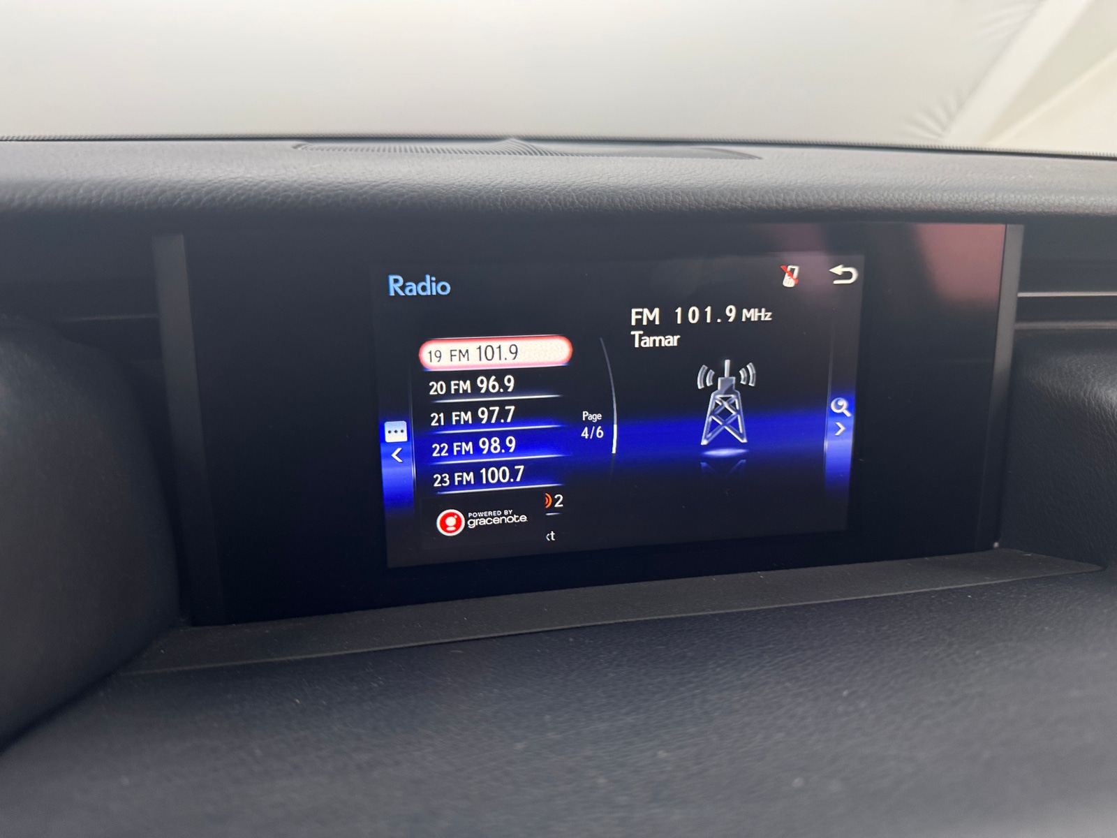 Thumbnail: 2019 Lexus IS - 3