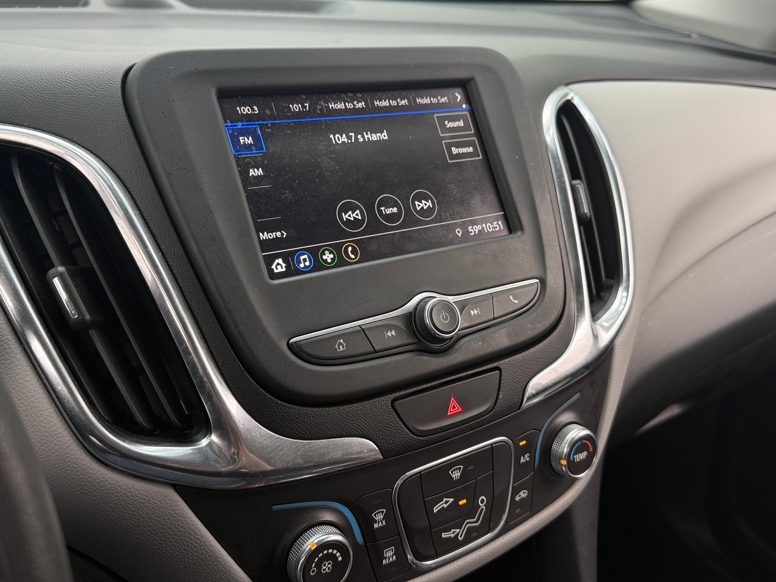 Thumbnail: 2021 Chevrolet Equinox - 4