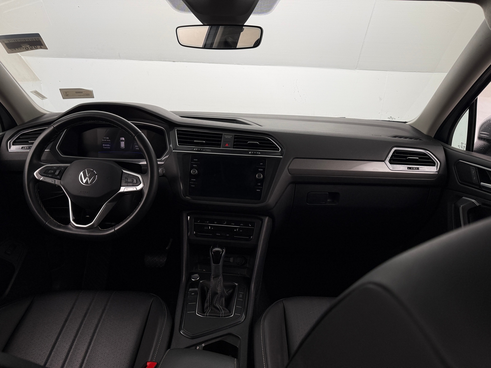 Thumbnail: 2024 Volkswagen Tiguan - 2