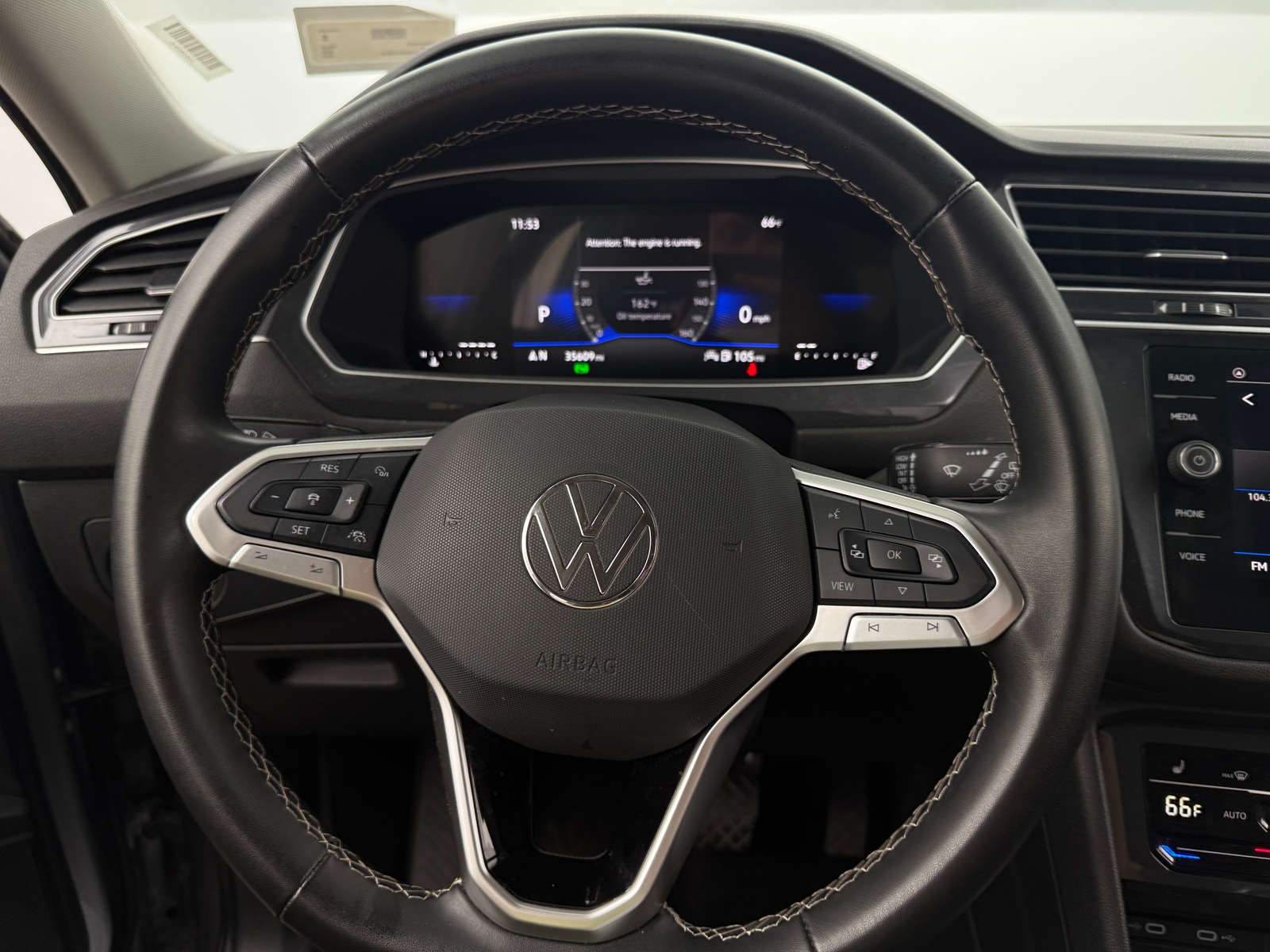 Thumbnail: 2024 Volkswagen Tiguan - 4