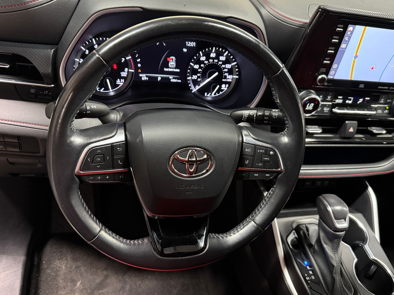 Thumbnail: 2021 Toyota Highlander - 4