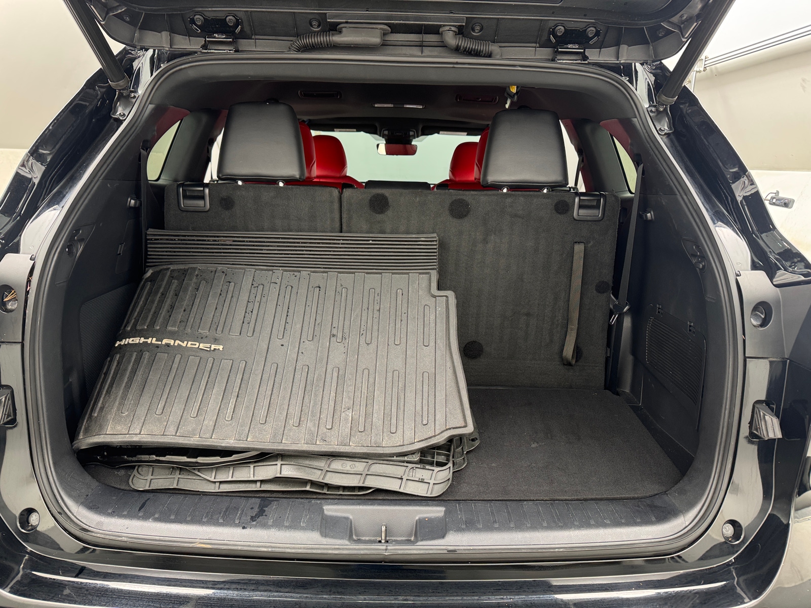 Thumbnail: 2021 Toyota Highlander - 6