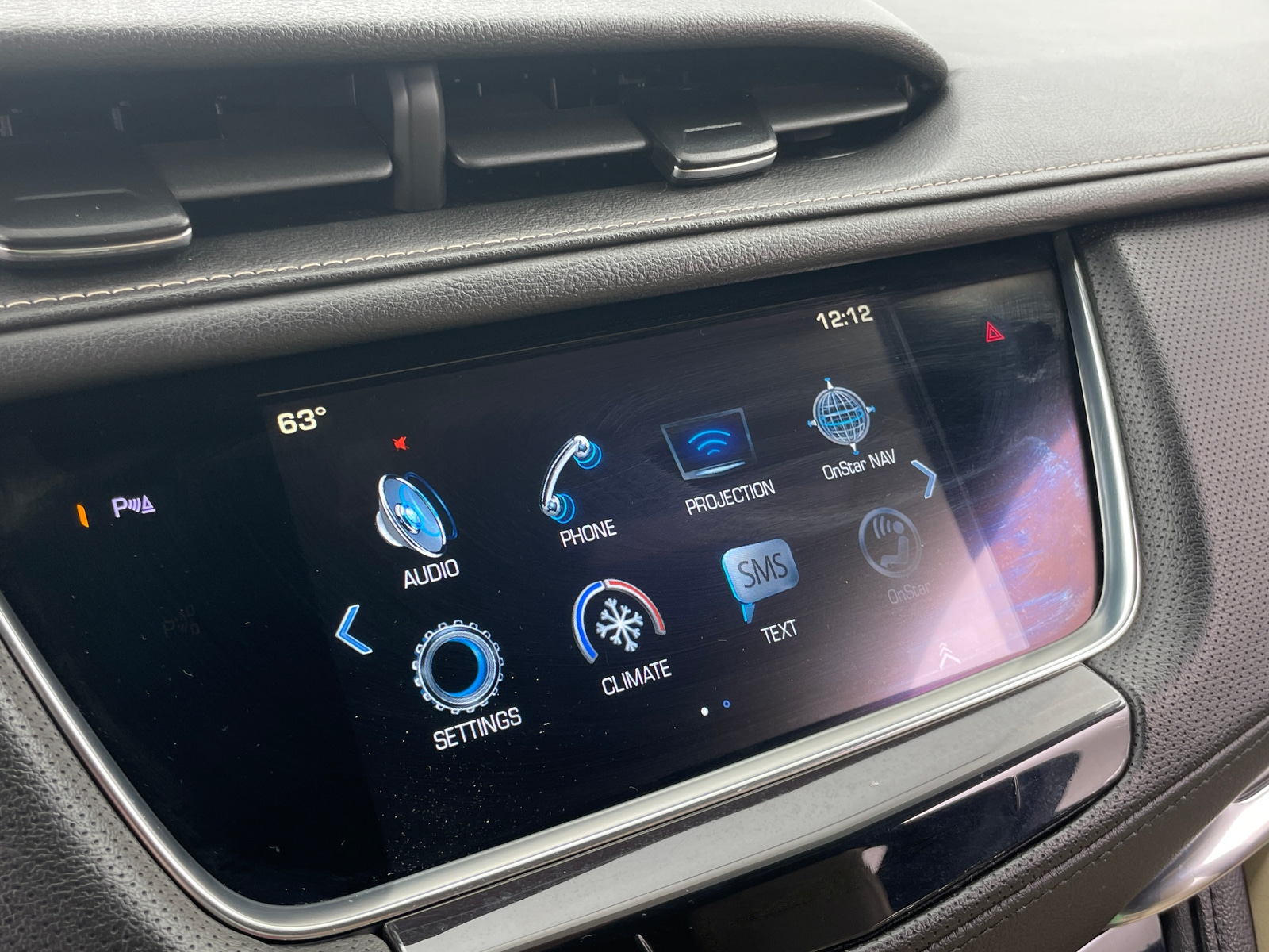 Thumbnail: 2018 Cadillac XT5 - 3