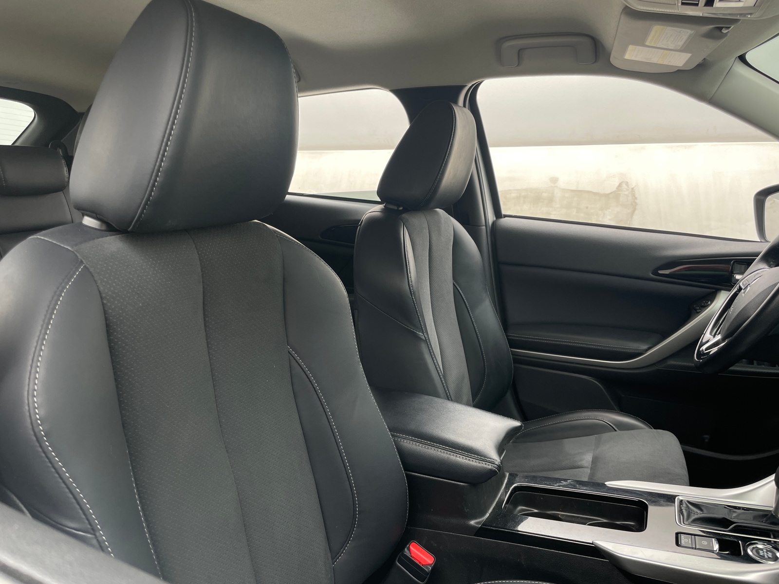 Thumbnail: 2024 Mitsubishi Eclipse Cross - 2