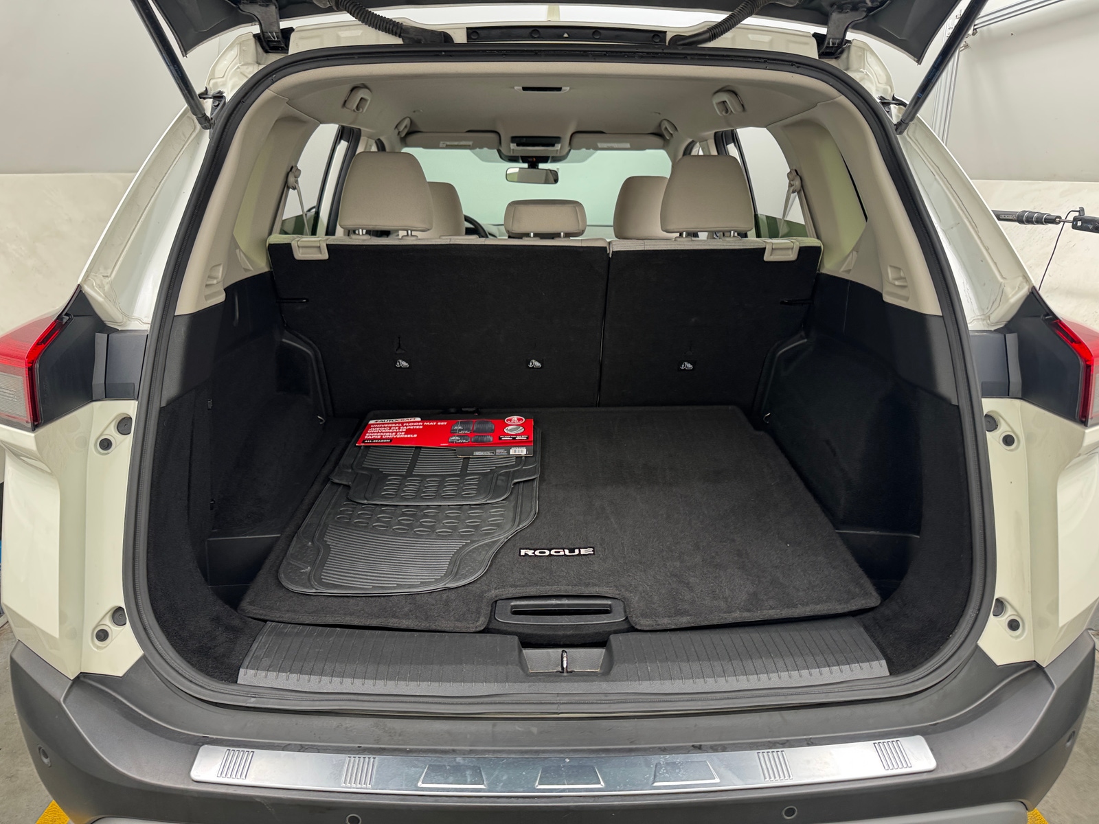 Thumbnail: 2023 Nissan Rogue - 7