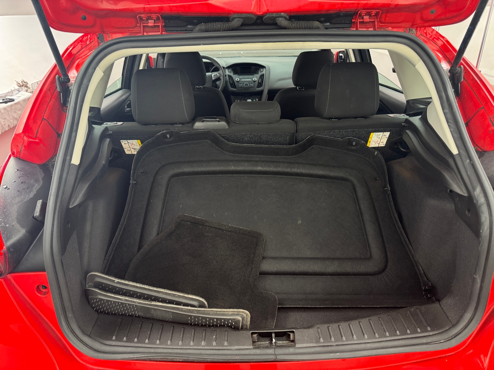 Thumbnail: 2017 Ford Focus - 7