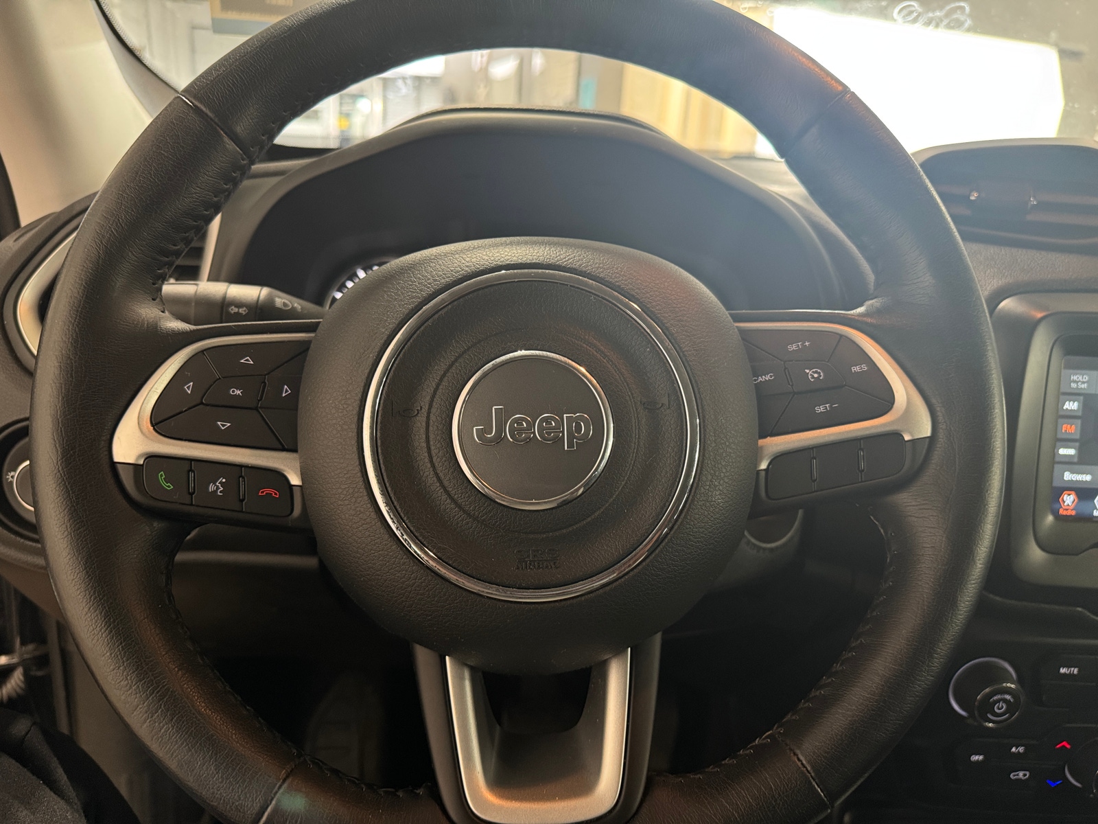 Thumbnail: 2021 Jeep Renegade - 5